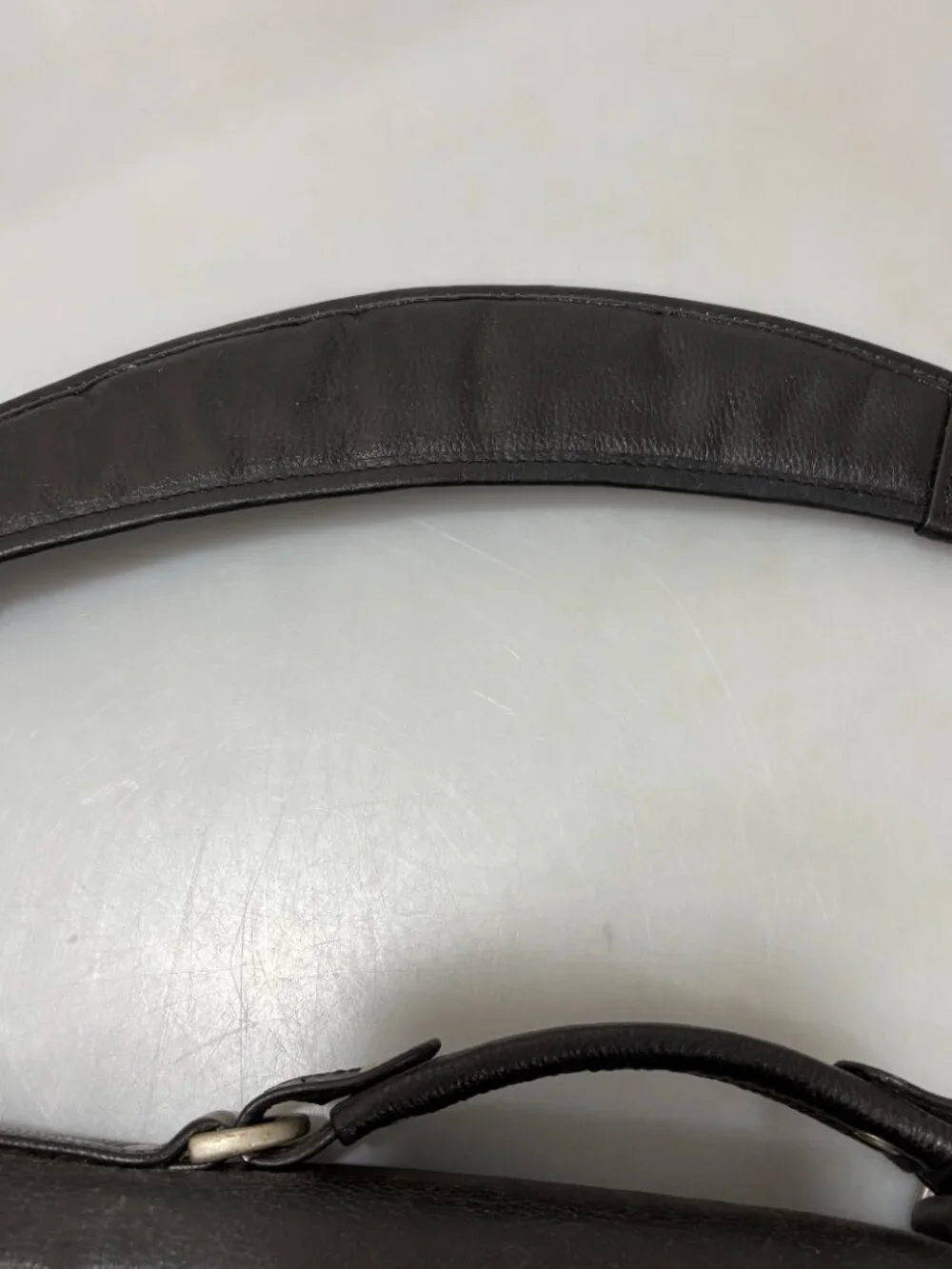 Wilsons Leather Black Leather Briefcase Padded Laptop Tablet Compartment Strap